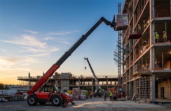 Advantages of Telescopic Forklift1